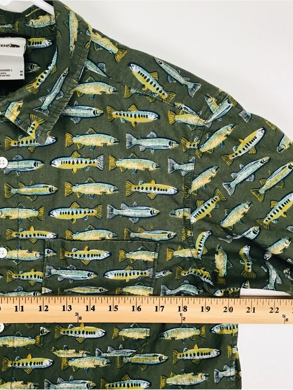 The North Face men’s short sleeve button up casual shirt medium